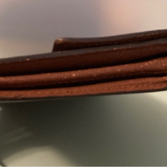 Louis Vuitton Monogram - Picture 9 of 11